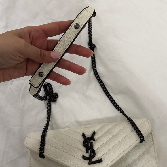 Yves Saint Laurent Cream Quilted Clutch - Picture 5 of 5